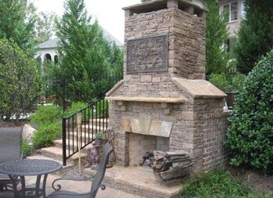 Outdoor fireplace